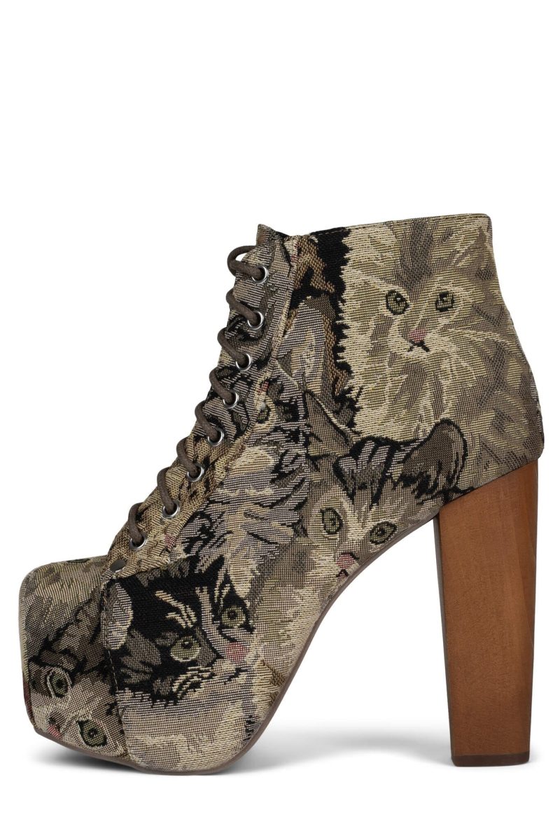 LITA-FAB Platform Boot HS Cat Tapestry 5